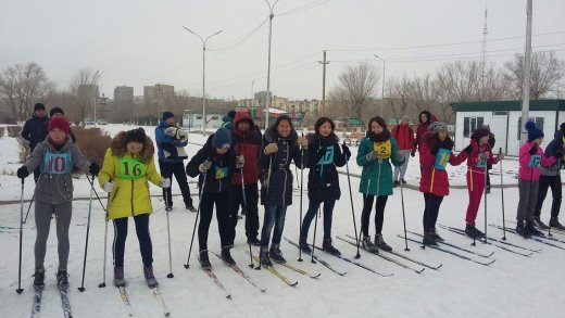 На набережной города   прошло первенство по лыжам на приз  Кубка  акима города