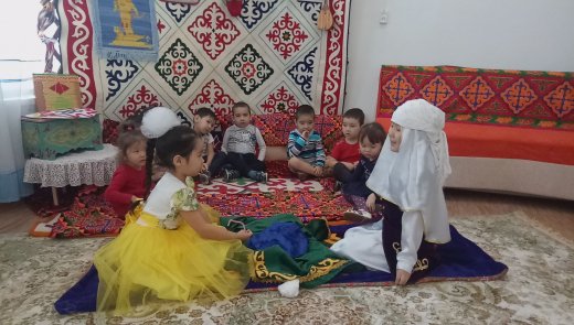 22 февраля в детском саду «Жулдыз» один день посвятили выдающемуся казахскому писателю, этнографу, фольклору Ыбыраю Алтынсарину.