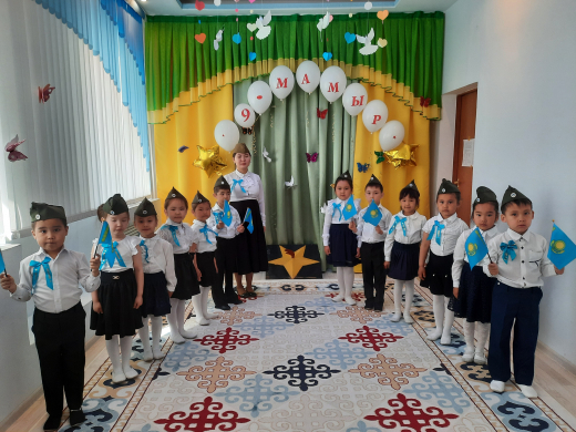 6 мая дошкольная группа «Түймедақ» детского сада «Жулдыз» провела утренник, посвященное ко Дню Победы.