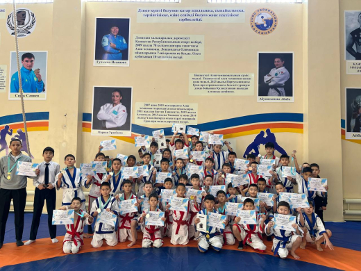 «Қазақ күрес»