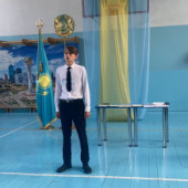 Торжественная линейка, посвященная Дню Республики Казахстан